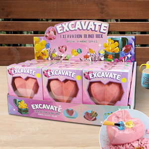 Gemme d'excavation archéologique bricolage fossile de trésor fouillé à la main garçons et filles coeur de pêche boîte aveugle jouets éducatifs faits à la main - Product Image 6