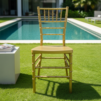Chaise Chiavari de luxe avec dossier au design spécial, empilable, en plastique, pour événements extérieurs et restauration