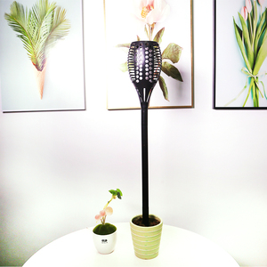 Solar 96led <span class=keywords><strong>llama</strong></span> linterna al aire libre de jardín piso <span class=keywords><strong>macho</strong></span> decorativo paisaje lámpara - Product Image 2