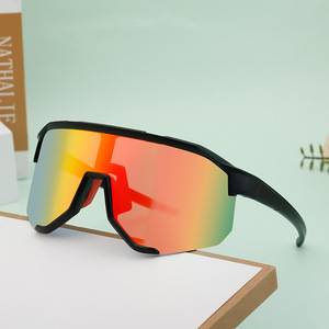 Lunettes de soleil de sport de style européen pour hommes, polarisées UV400, monture en PC, pour le cyclisme en plein air, la conduite et la protection solaire - Product Image 5