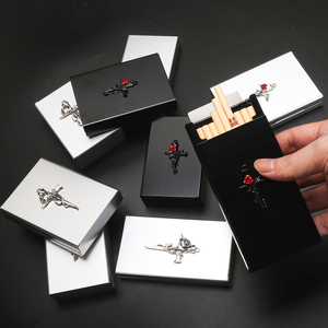 Erliao handmade nhôm thuốc Lá Trường Hợp Khắc với <span class=keywords><strong>Red</strong></span> Rose mô hình ba kích cỡ cho dày vừa mỏng thuốc lá biểu tượng tùy chỉnh - Product Image 1