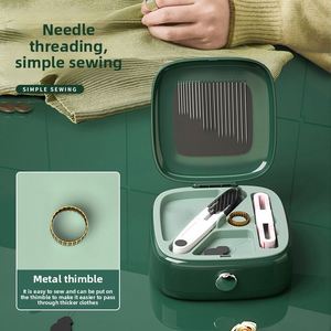 Kit de Costura Magnético Portátil Mini con Aguja e Hilo, Kit de Costura de Emergencia para Viajes con Material PP Pequeño para Uso Manual - Product Image 4