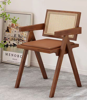 Chaise de salle à manger en bois massif au design nordique rétro avec accoudoirs pour la maison, le restaurant, l'hôtel, meubles de loisirs nordiques, chaise de salle à manger en bois