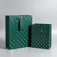 Elegante Hochzeits- und Festtags-Geschenktüte Schwarz-Gold-Folie Schmuck-Parfüm-Premium-Geschenk Einkaufstasche aus Karton mit Anhänger