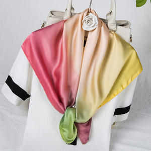 ลดกระหน่ำผ้าซาตินไล่ระดับสีของผู้หญิง70*70ซม. ผ้าพันคอลำลองผ้าพันคอผ้าไหมมียี่ห้อหรูหรามี4สี - Product Image 4