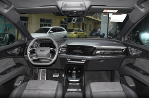Acceptons les commandes personnalisées pour le modèle Audi Q5 2023 40 <span class=keywords><strong>E</strong></span>-tron (Set Standard ou Set Mecha) SUV EV. Veuillez nous contacter pour les tables de configurations de tous les modèles. - Product Image 5