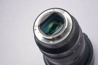 Lensa Zoom Standar Sony FE 24-70mm F2.8 GM II Kelas Atas