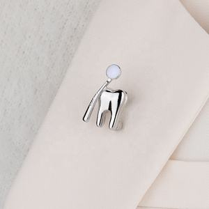 2023 pins moda diş şekli sevimli tıbbi broş Pin doktor hemşire yaka sırt çantası rozeti pimleri takı hediye aksesuarları - Product Image 3