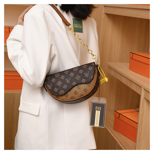 Ly High End Designer Logo Decor Crescent Pu Women Saddle Crossbody Shoulder <b>Bag</b> - Product Image 3