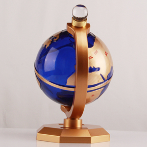 Bouteille en verre <span class=keywords><strong>vide</strong></span> en forme de globe avec finition sérigraphiée bleu et or et support pour la décoration de bar à domicile - Product Image 3