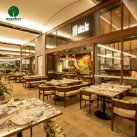 Moontree, fournisseur de mobilier de salon moderne pour les zones de réception et de bar, comptoirs et sièges de bar pour l'hôtellerie commerciale