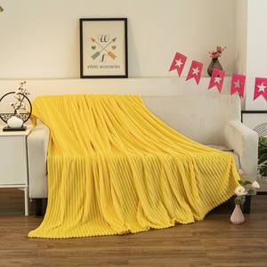 環境にやさしい100% ポリエステルフランネルフェイクファーブランケット単層ストライプミルキー生地滑らかに折りたたまれたカラフルなホテル - Product Image 4