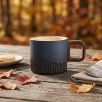 Mug en céramique mate gravé sur mesure, tasse à café en grès à rainures verticales avec poignée carrée en bois, tasse cadeau personnalisée