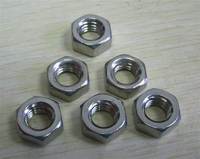 Prix d'usine bon marché Machine pneumatique entièrement automatique à quatre broches pour taraudeuse à bride et écrou hexagonal