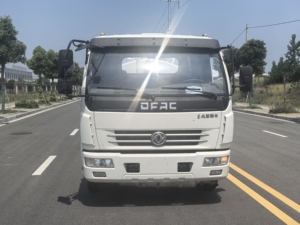 รถบรรทุกกำจัดของเสียเคลื่อนที่ DFAC 8M3 พร้อมเครื่องแปรรูปน้ำเสียสำหรับบริการบำบัดน้ำเสียในบ้านพักอาศัย - Product Image 4
