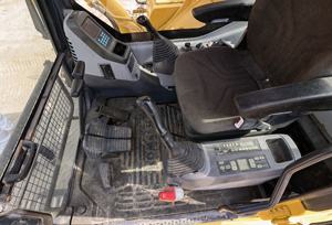 Komatsu gran oferta, excavadoras sobre orugas, componentes de motor de bomba de motor usados, en venta - Product Image 6