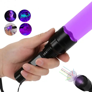 Lampe torche C8 haute luminosité 365nm 395nm lampe de poche UV pour vérifier l'argent vérifier la <span class=keywords><strong>chasse</strong></span> à l'urine des animaux de compagnie - Product Image 1