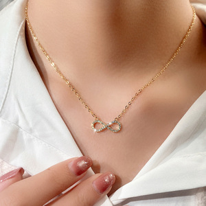 Collana con ciondolo a cuore con nodo dell'infinito e zirconi per donna, elegante catena a clavicola, gioielli alla moda - Product Image 2