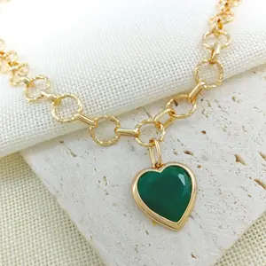 Jewelry wholesale new design acrylic heart choker gold plated pendant necklace for women