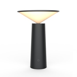 Lampe de bureau LED à tête oscillante, style nordique, ambiance simple, recharge USB, décoration créative, lampe de chevet pour restaurant - Product Image 4