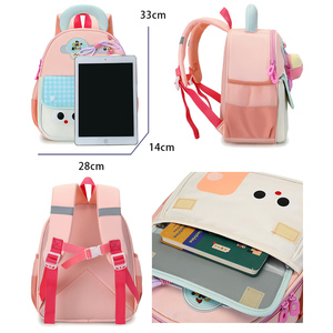 Sac à dos multifonctionnel en nylon imperméable avec impression de <span class=keywords><strong>girafe</strong></span> mignonne pour enfants de maternelle, garçons et filles, pour un usage quotidien - Product Image 3