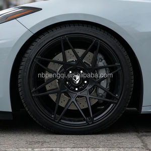 Jantes monobloc personnalisées OEM, multi-branches, en alliage d'aluminium forgé noir brillant avec reflets argentés pour <span class=keywords><strong>Corvette</strong></span> C8 - Product Image 1