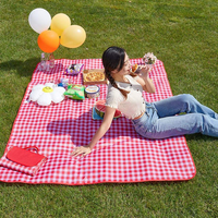 Couverture de pique-nique imperméable et résistante au sable en Oxford, tapis d'extérieur pliable et portable pour les voyages, le camping, la plage et les pique-niques