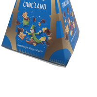 Kunden spezifische Weihnachts pyramide Wellpappe Geschenk box Schokolade geformt mit UV-Vorteil und Prägung Druck handhabung
