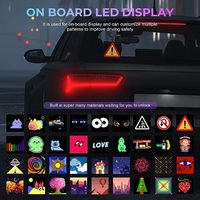 Écran de voiture intelligent LED RVB 32x32 pixels Design moderne Panneau de voiture programmable alimenté par USB avec ventouses pour l'affichage de la lunette arrière