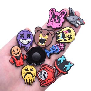 Meilleure vente série d'<span class=keywords><strong>horreur</strong></span> chaussures breloque Halloween fête cadeau chaussures breloque dessin animé fantôme créature sandales Bracelet breloque pour enfants - Product Image 3