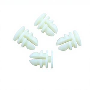 Pour Tesla : Fixations de clip de couvercle de collecte d'eau pour essuie-glace 109269600B en PP, installation facile, pour vitres de voiture - Product Image 3