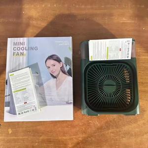 Ventilador de Nebulización de Agua con Cinco Orificios, Alimentado por USB, con Luz LED, 3 Velocidades y Humidificación, Modelo LM25043 para Uso Doméstico y Hotelero - Product Image 4