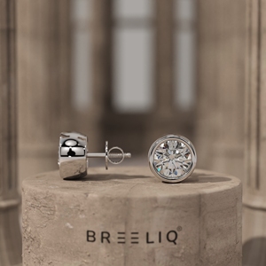 Boucles d'oreilles clous en or blanc 14 carats serties de diamants, élégantes, solitaires, diamant rond taille brillant, bijoux fins - Product Image 3