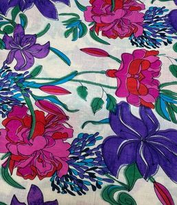 Tela ligera de rayón de viscosa con estampado floral adecuada para ropa de verano Vestidos Kurtas para mujer y creaciones de diseñador con estilo - Product Image 4