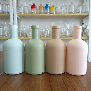 Étiquettes personnalisées, bouteilles en verre mat vert bleu <span class=keywords><strong>rose</strong></span> noir, huiles, spiritueux, boissons, olives, bouteille de bière unique de 500 ml - Product Image 1