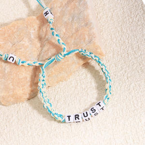 Nouveaux bracelets tendance en cordon ciré coloré tissé à la main, réglables, avec logo personnalisé, bracelets <span class=keywords><strong>d</strong></span>'<span class=keywords><strong>amitié</strong></span> pour femme - Product Image 6