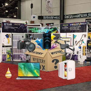 Lucky Electronics Mystery Box Relojes inteligentes <span class=keywords><strong>de</strong></span> alta calidad y auriculares populares Auriculares Venta caliente 3C Productos electrónicos - Product Image 3