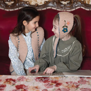 Set Cardigan e Sciarpa in <span class=keywords><strong>Maglia</strong></span> per <span class=keywords><strong>Bambina</strong></span>, Stile Retrò con Fiori Ricamati a Mano, in Cotone per Autunno/Inverno - Product Image 2