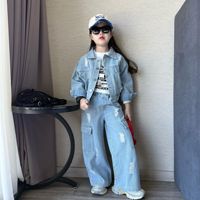 Nouvel ensemble 2 pièces en jean déchiré rose et bleu pour enfants, collection automne 2026