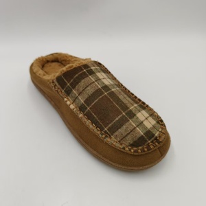 <span class=keywords><strong>Chaussons</strong></span> <span class=keywords><strong>mocassins</strong></span> décontractés pour hommes à carreaux avec mousse à mémoire de forme, doublure en polaire douce, bout fermé, semelle antidérapante en TPR pour intérieur et extérieur en hiver - Product Image 2