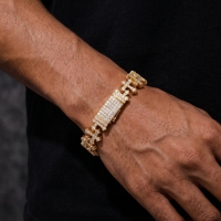 Bracelet Iced Out Cross Cuban Link pour Hommes, Chaîne en Laiton Plaqué Or avec Zircons CZ, Fermoir Boîte, Style Hip Hop