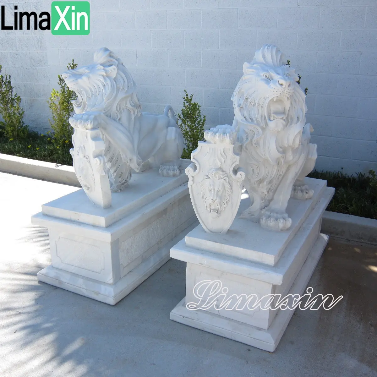 Outdoor decorative hand carved stone animal life size white marble lion sculpture for garden