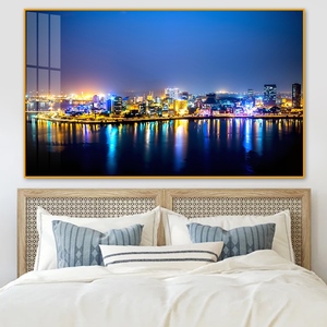 Impresión en Porcelana Cristal con Vista Nocturna Urbana Moderna - Arte de Pared Enmarcado para Dormitorio y Oficina - Product Image 3