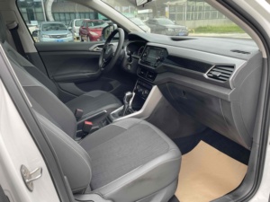 <span class=keywords><strong>Volkswagen</strong></span> <span class=keywords><strong>T</strong></span>-<span class=keywords><strong>Cross</strong></span> Usata 2019 1.5L Automatica SUV Guida a Sinistra <span class=keywords><strong>Auto</strong></span> di Seconda Mano per Esportazione - Product Image 5