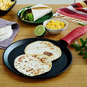 Poêle à tortillas en fonte pré-culottée, écologique et sûre, pour cuisiner sans effort des crêpes, des pancakes et des pains plats - Product Image 6