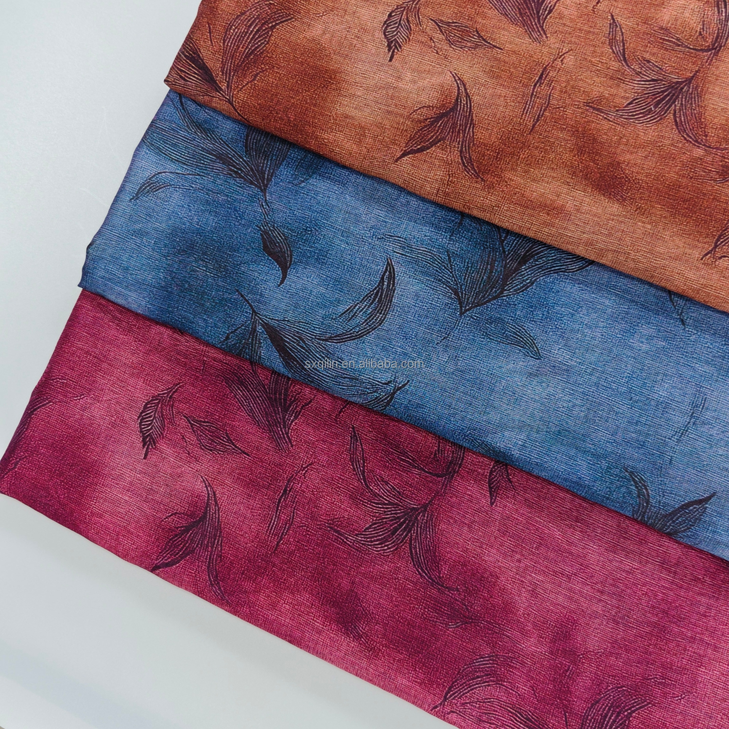 Breathable Rayon Nylon Woven Jacquard Fabric with Digital Printing for Women's Apparel for Shirts and Covers Wicking Feature