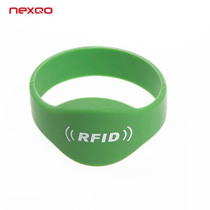 무료 샘플 세련된 <span class=keywords><strong>RFID</strong></span> 팔찌 125khz 13.56 Mhz 패시브 <span class=keywords><strong>RFID</strong></span> 마이크로 칩 팔찌 NFC 식품 등급 실리콘 팔찌 - Product Image 5