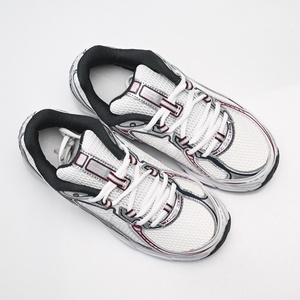 Zapatillas Deportivas de Alta Calidad, Diseño Moderno, con Amortiguación, con Cordones, de Malla Transpirable, Cómodas para Correr al Aire Libre en Primavera - Product Image 2