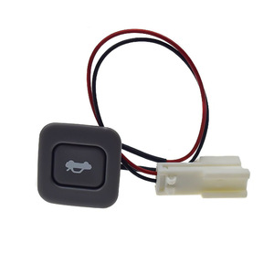 Bouton de déverrouillage de hayon Hyundai 93555-2H000 pour Elantra HD 07-10, pièce de rechange en plastique noir - Product Image 1
