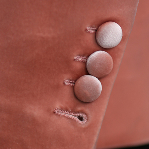Veste de smoking en velours rose poudré pour <span class=keywords><strong>homme</strong></span>, <span class=keywords><strong>style</strong></span> Gatsby, à double boutonnage et revers pointus, idéale pour les mariages, galas et soirées. - Product Image 3